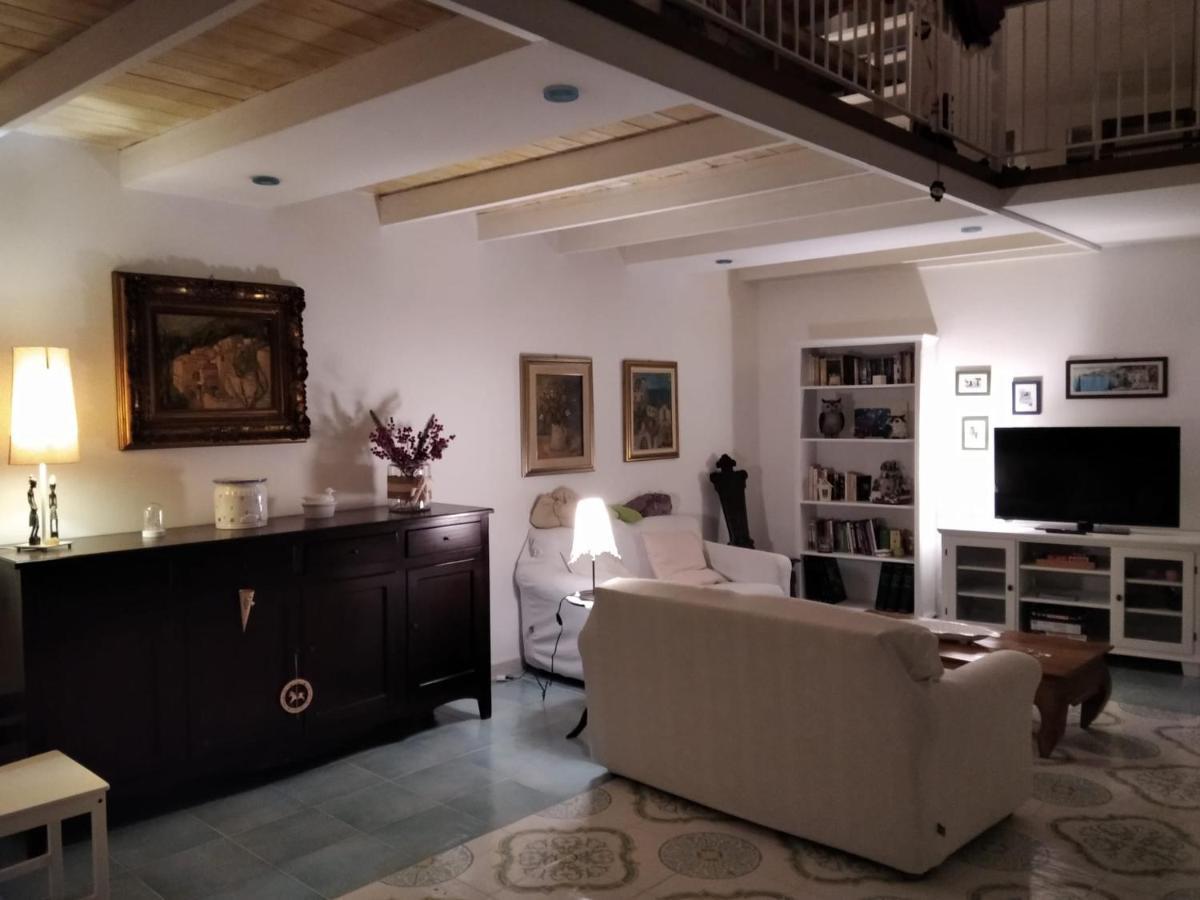 Апартаменты A Casa Di Monica Поццуоли Экстерьер фото